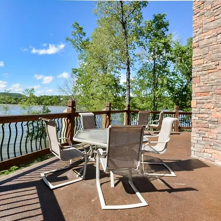 Luxury Lakefront Chalet Resort 2 Pools Free Amenities Dock Kayaks Waterslide